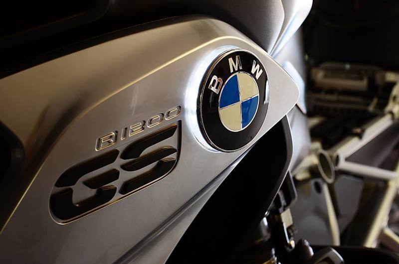 BMW R1200/1250 GS/A Styling - BMW Logo Indicator Lights