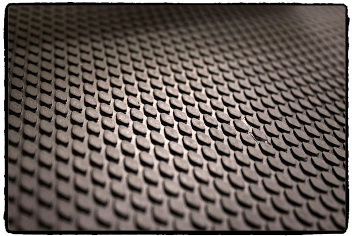 Triumph Tiger 900 (2020+) Snake Skin Tank Grips (w/ free Center Tank Protector) - TechSpec