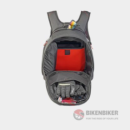 ST606 Rucksack with Thermoformed Shell, 22 Litres - Givi