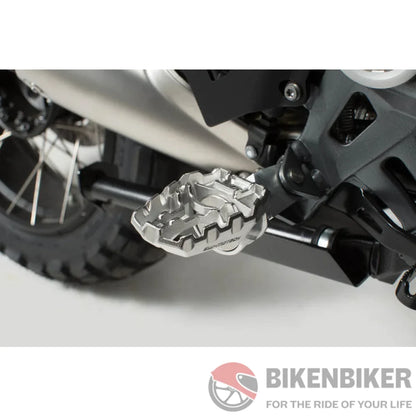 Bmw G 310 Gs Ergonomics - Evo Footrest Kit Sw-Motech Footpegs