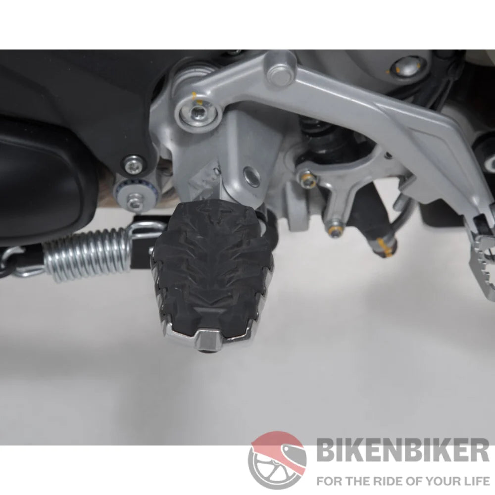 Ducati Multistrada V4 Ergonomics - Evo Footrest Kit Sw-Motech Footpegs