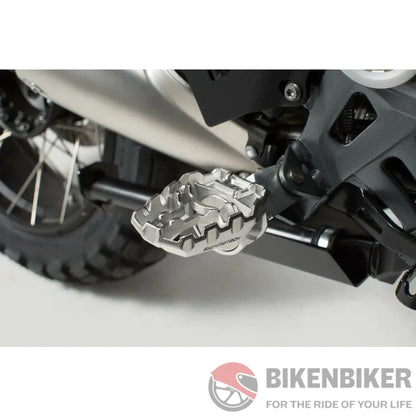 Honda Crf1000/1100L Africa Twin Ergonomics - Evo Footrest Kit Sw-Motech Footpegs