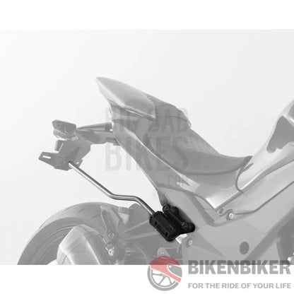 Kawasaki Z1000 Luggage - Blaze Saddlebag Mount Sw-Motech Side Carrier