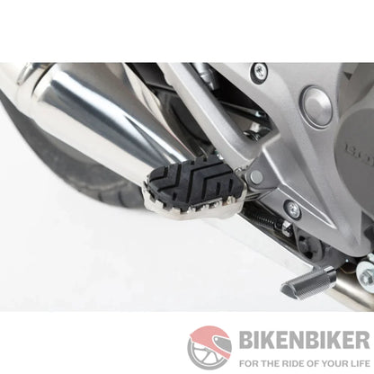 Suzuki V-Strom 650/Ktm 390 Adventure - Ion Footrest Kit Sw-Motech Footpegs